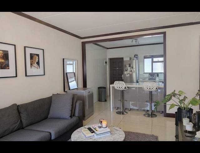 2 BEDROOM PROPERTY TO RENT IN FOURWAYS
